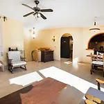 Βίλα Cozy Rustic Spanish House *