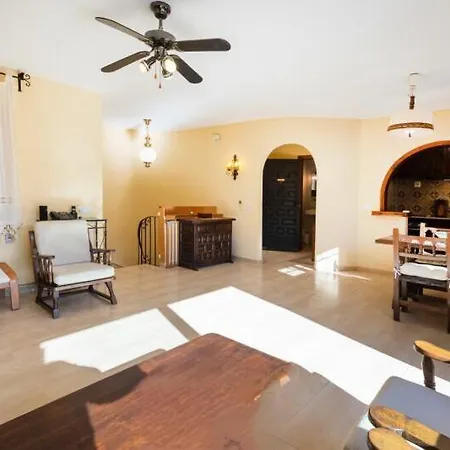 Villa Cozy Rustic Spanish House *