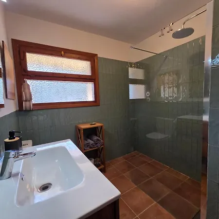 Villa Cozy Rustic Spanish House *