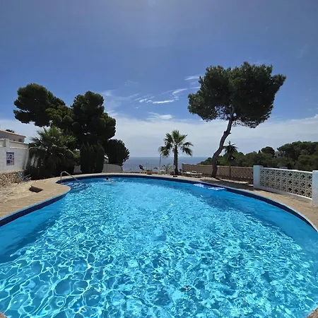 Villa Cozy Rustic Spanish House
