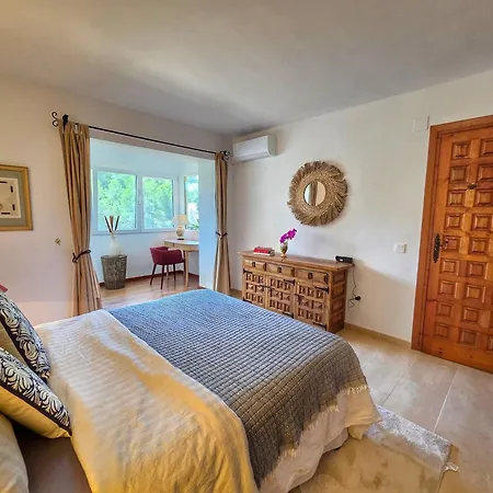 Cozy Rustic Spanish House Villa