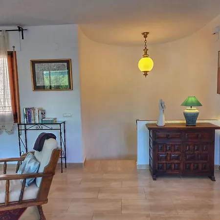 Villa Cozy Rustic Spanish House