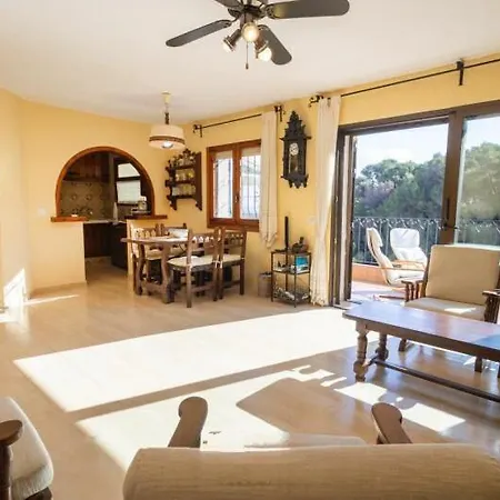 Cozy Rustic Spanish House *
